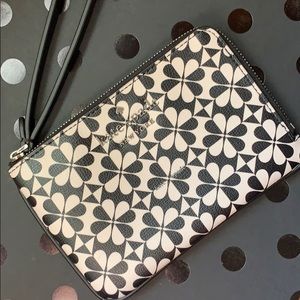 kate spade wristlet